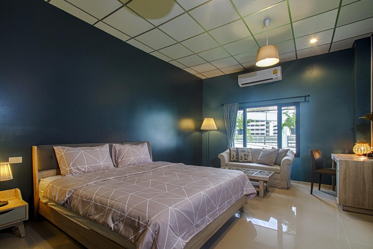 Hom Hostel & Cooking Club Бангкок Экстерьер фото