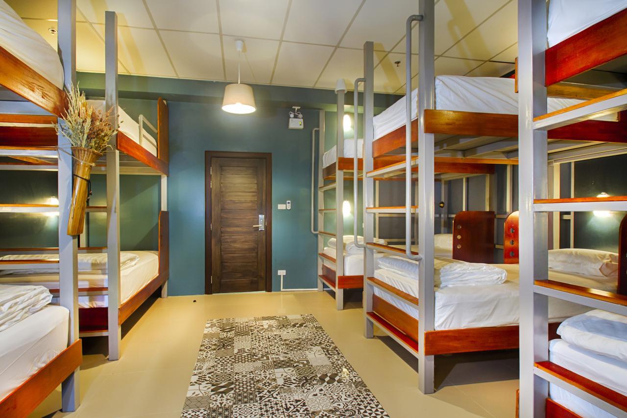 Hom Hostel & Cooking Club Бангкок Экстерьер фото