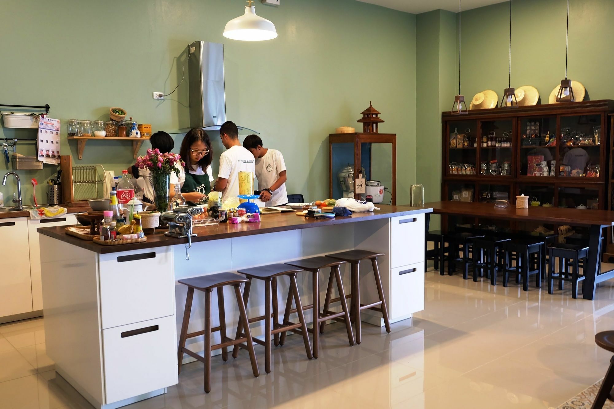 Hom Hostel & Cooking Club Бангкок Экстерьер фото