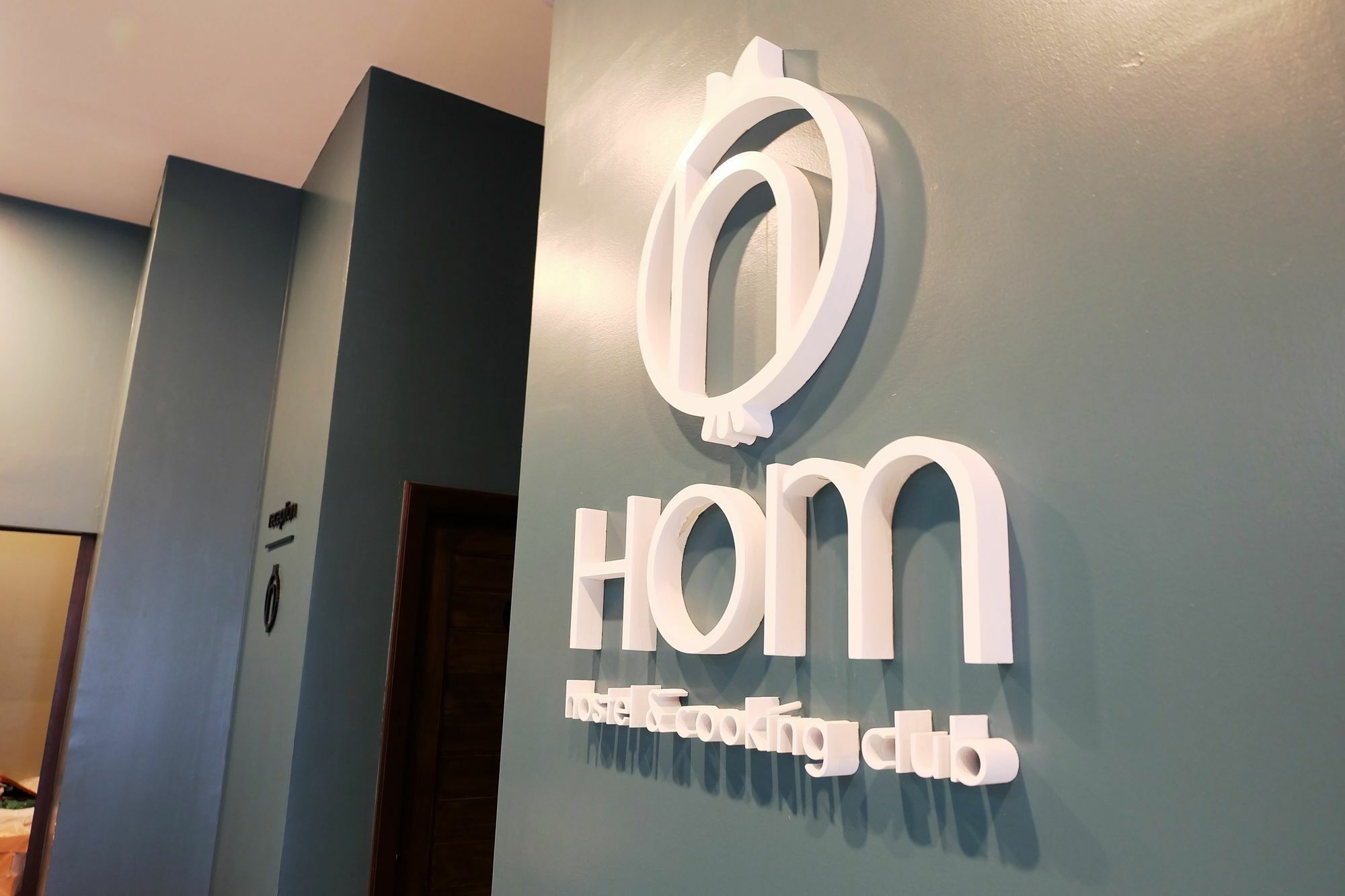 Hom Hostel & Cooking Club Бангкок Экстерьер фото